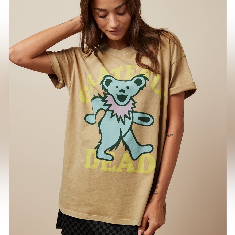 Oversized Grateful Dead Dancing bear graphic tee
